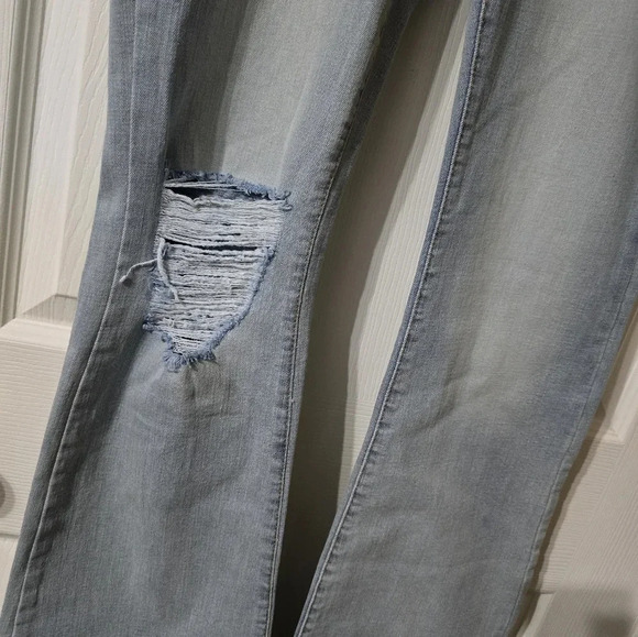 NY&Co Curvy Sculpting Bootcut Flare Jeans in Light Wash, High-Rise, EUC! - Picture 2 of 11